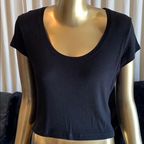 Bebe Ribbed Crop Top - Picture 2 of 4
